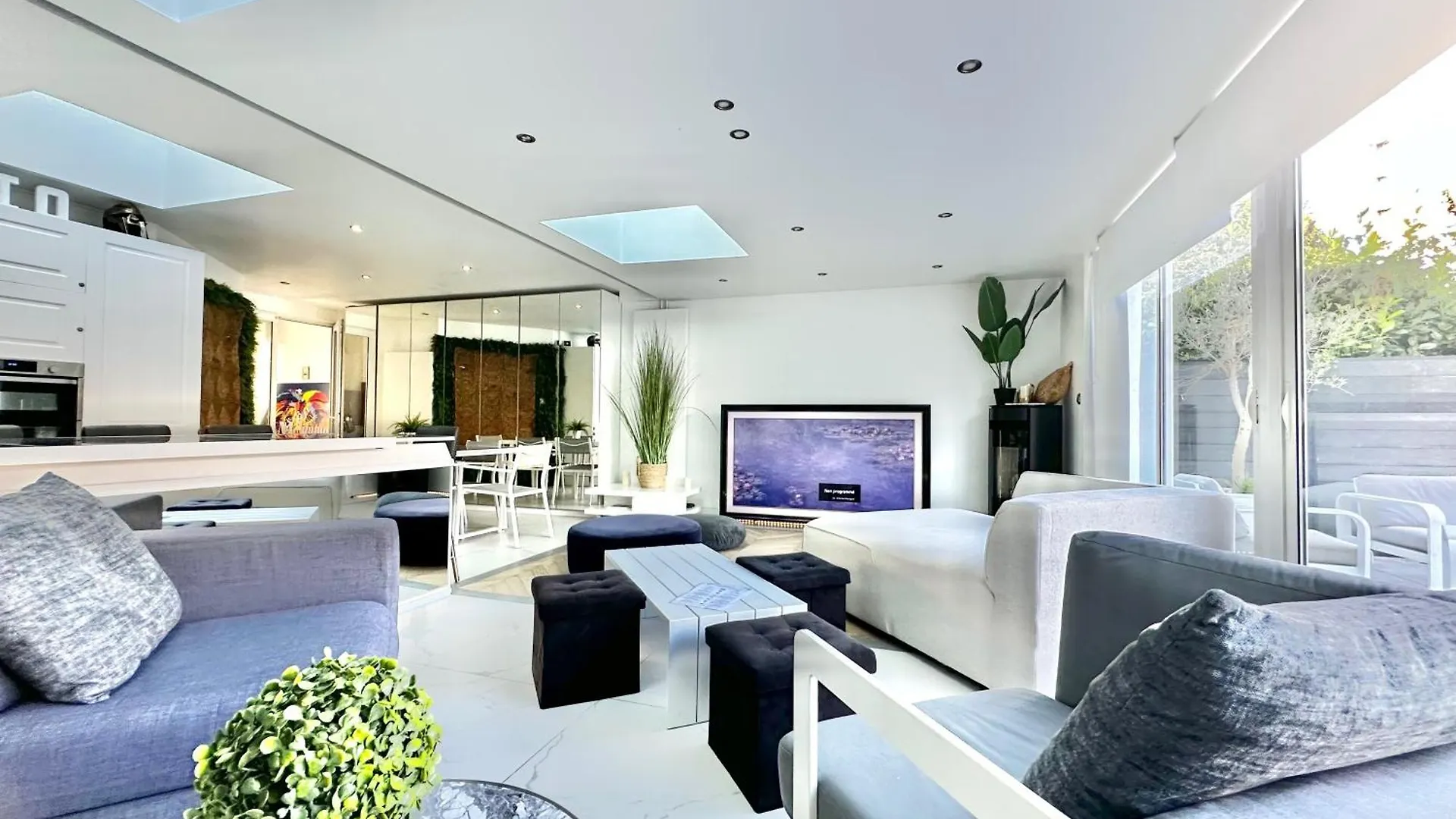 Discreet & Luxurious Villa - Lille Mons-en-Baroeul France